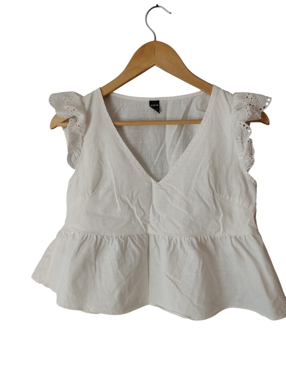 NWT- Shein White Short Sleeve Eyelet Deep-V Peplum Top Size Large - Picture 2 of 8